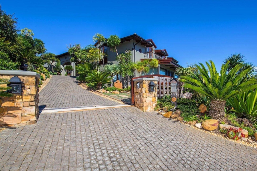 7 Bedroom Property for Sale in Pezula Golf Estate Western Cape